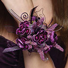 /images/jhprom/PHF13-11lg.jpg Purple carnation wrist corsage